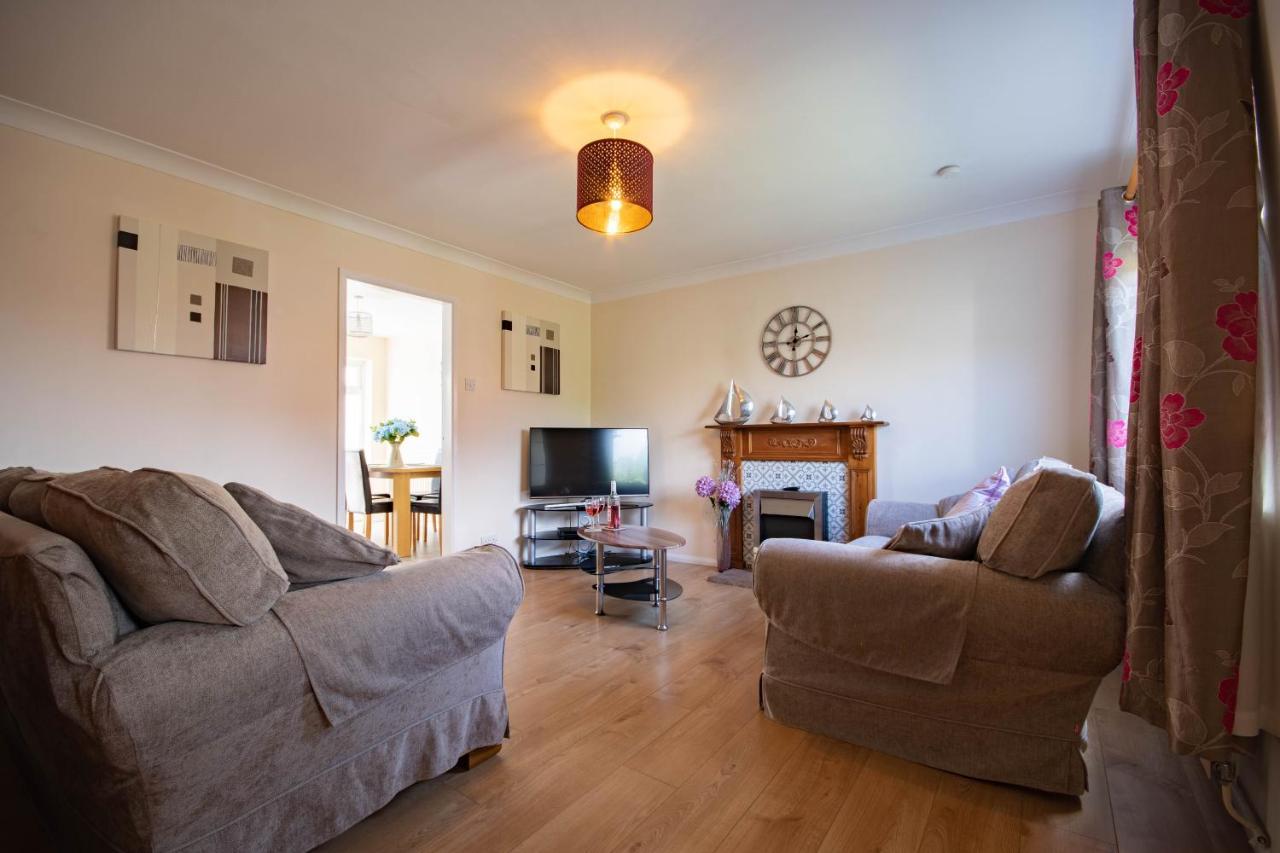 3-Bedroom House With Garden, Conservatory, In Centre Of ウスター エクステリア 写真