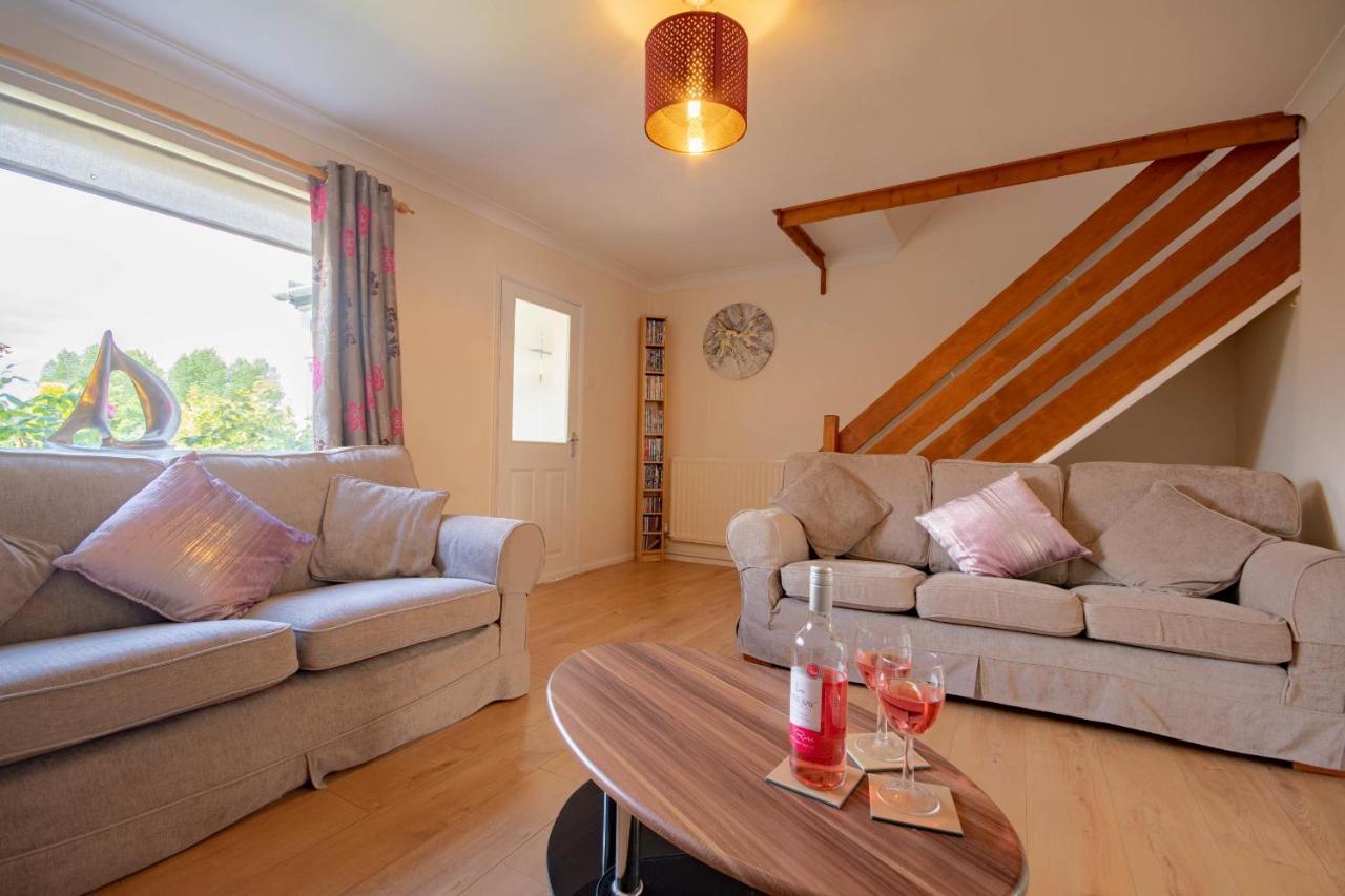 3-Bedroom House With Garden, Conservatory, In Centre Of ウスター エクステリア 写真