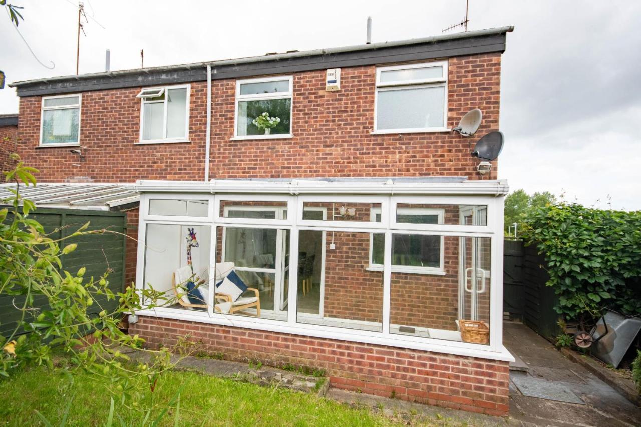 3-Bedroom House With Garden, Conservatory, In Centre Of ウスター エクステリア 写真
