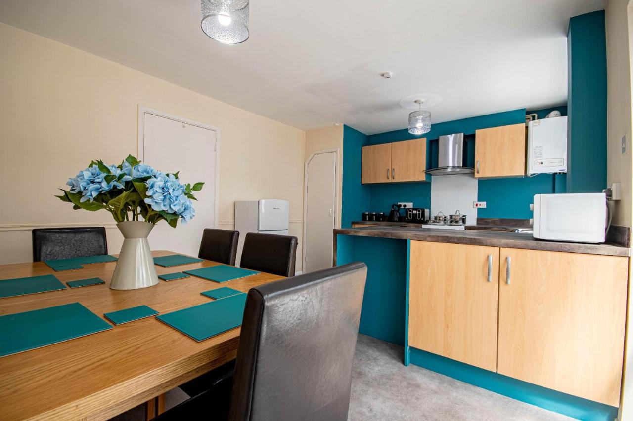 3-Bedroom House With Garden, Conservatory, In Centre Of ウスター エクステリア 写真